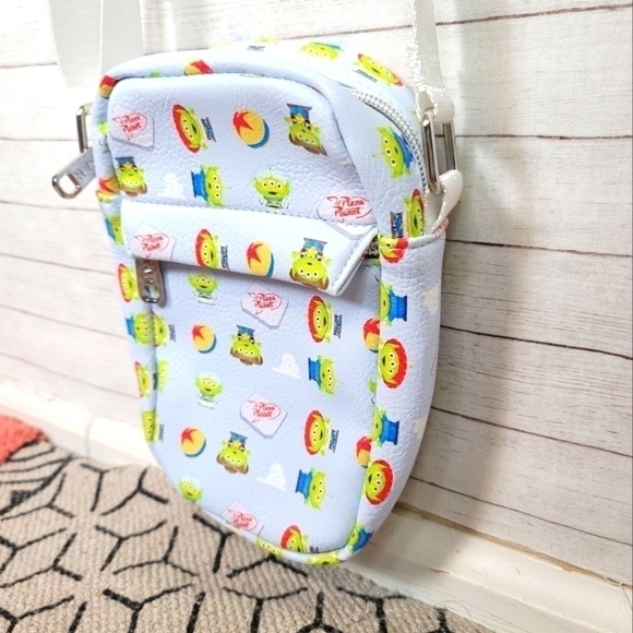 TOY STORY ALIEN PIXAR CROSSBODY BAG FROM BUCKLE-DOWN - Picture 4 of 12